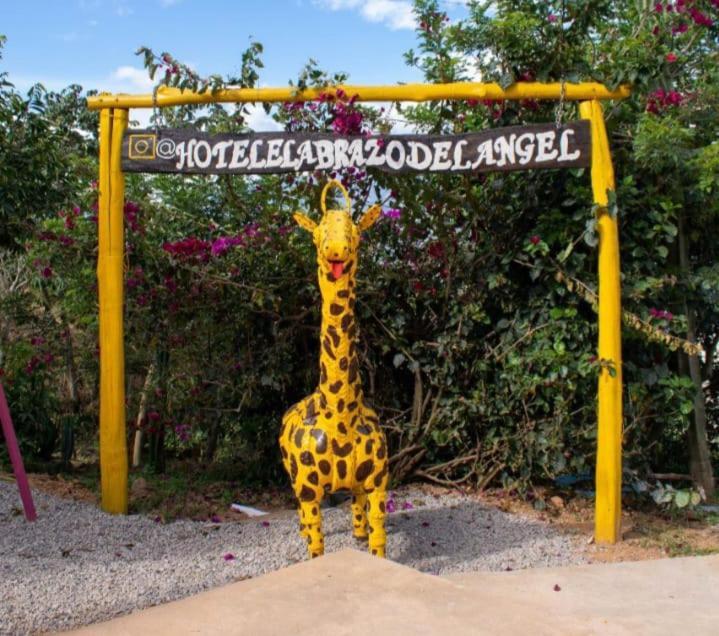 Hotel Campestre Abrazo Del Angel Aratoca Εξωτερικό φωτογραφία